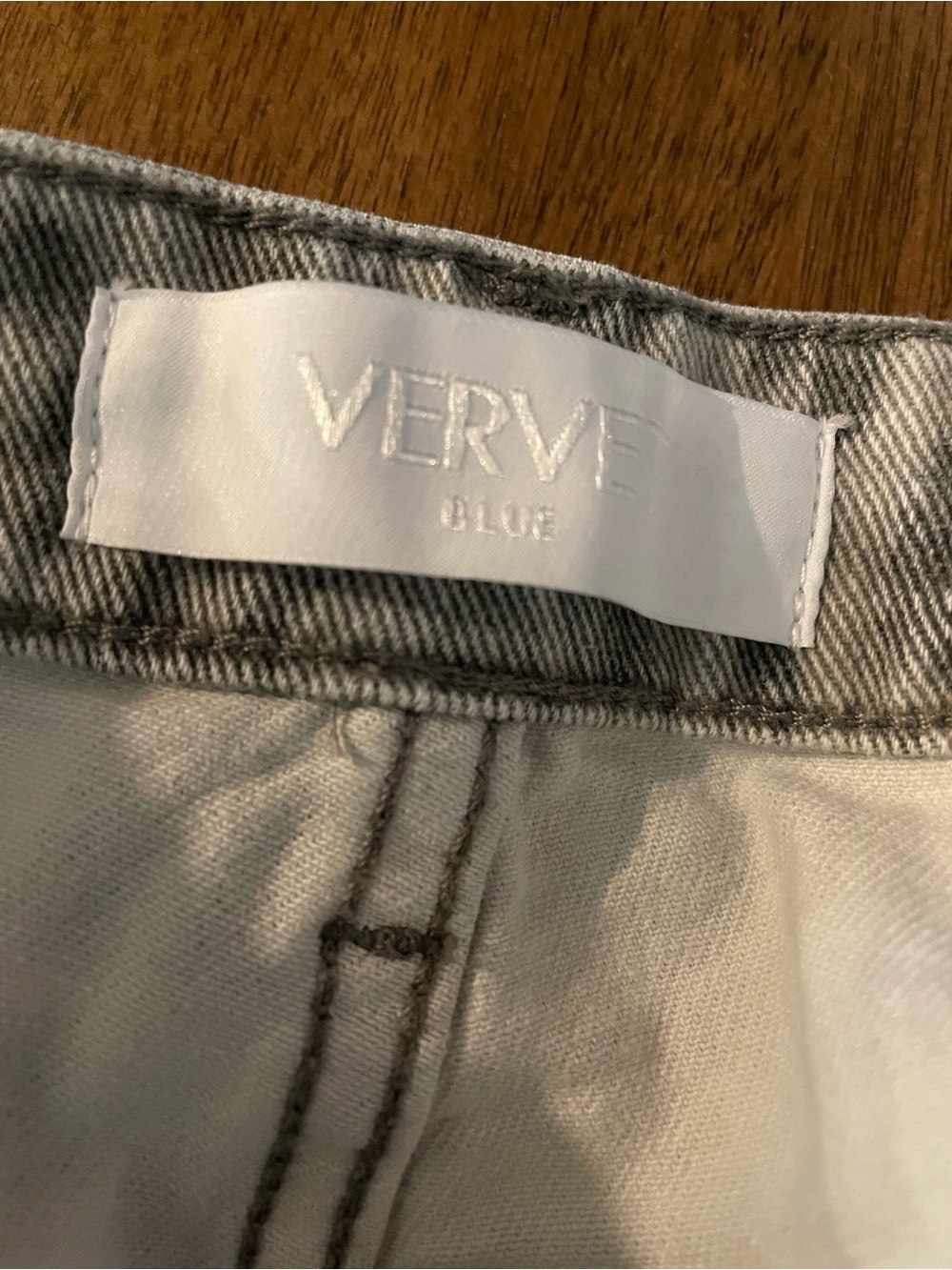 VERVET by Flying Monkey Gray Leopard Print Barrel Jeans with White Drawstring - Picture 7 of 7